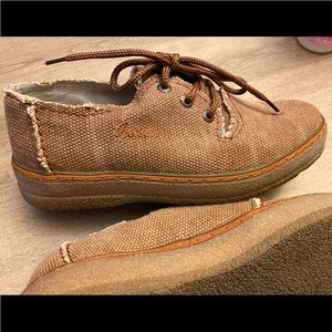 Guess shoes women size 7